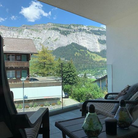 Montanas - Luxuswohnung Mit Kamin - Nahe Caumasee & Talstation Flims Exterior foto
