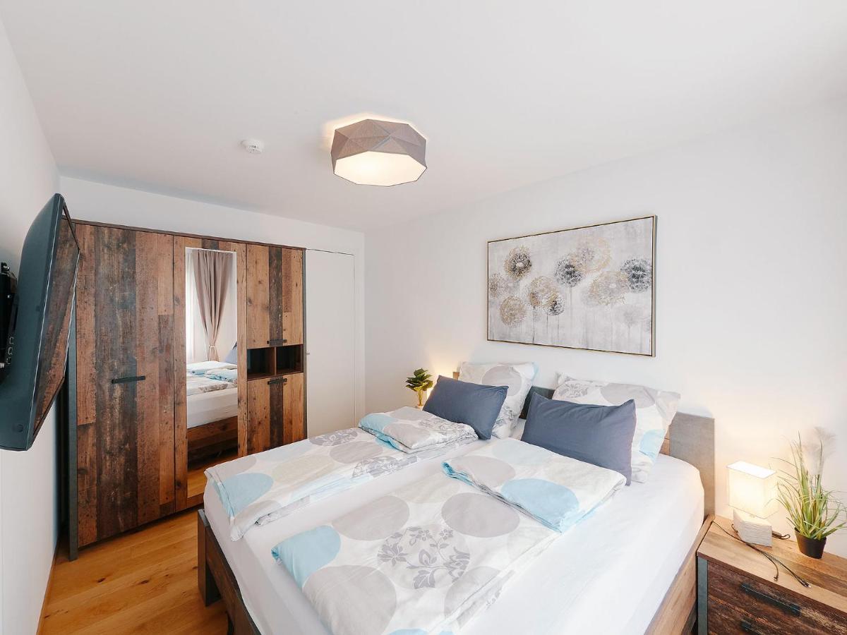 Montanas - Luxuswohnung Mit Kamin - Nahe Caumasee & Talstation Flims Exterior foto